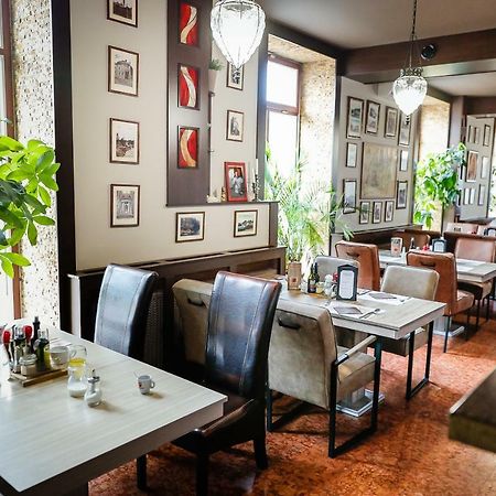 Gozmalom Etterem Es Panzio Bed and Breakfast Körmend Eksteriør billede