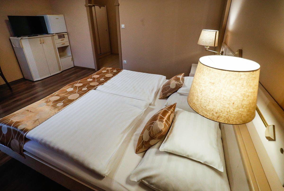 Gozmalom Etterem Es Panzio Bed and Breakfast Körmend Eksteriør billede