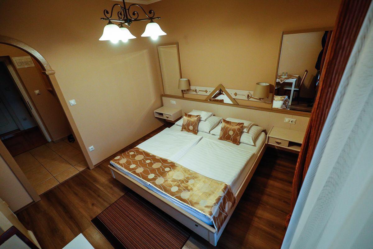 Gozmalom Etterem Es Panzio Bed and Breakfast Körmend Eksteriør billede