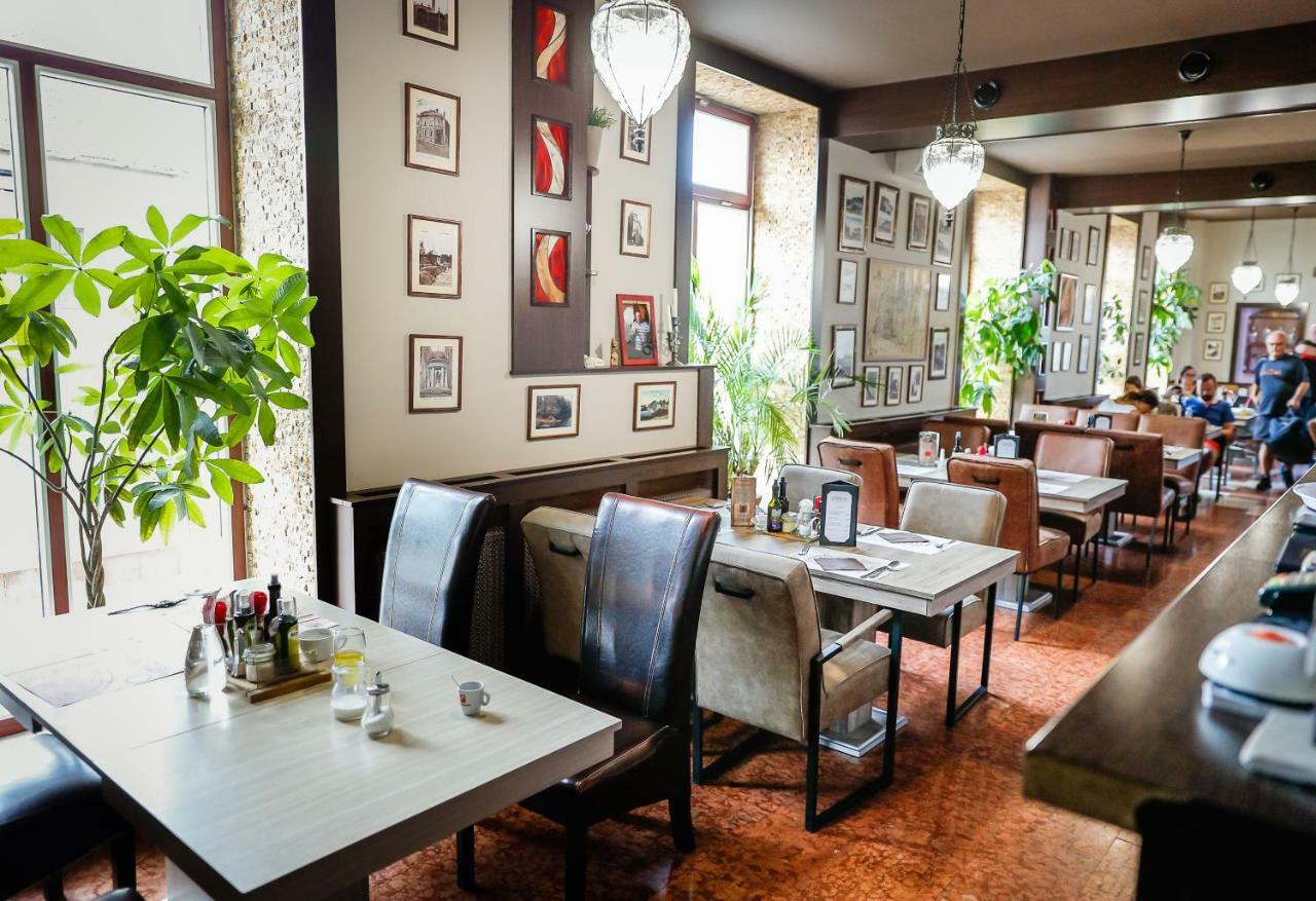 Gozmalom Etterem Es Panzio Bed and Breakfast Körmend Eksteriør billede